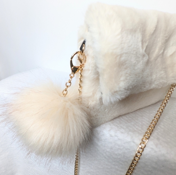 Faux Fur Crossbody Bag With Pom Detachable Gold Crossbody Chain Off White - Picture 11 of 13